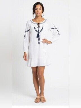 Chelsea & Theodore White Embroidery   Cover Up/ Dress. Size L.